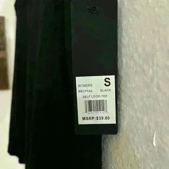 NWT Bebe Sport V-Neck Tee - Picture 2 of 4